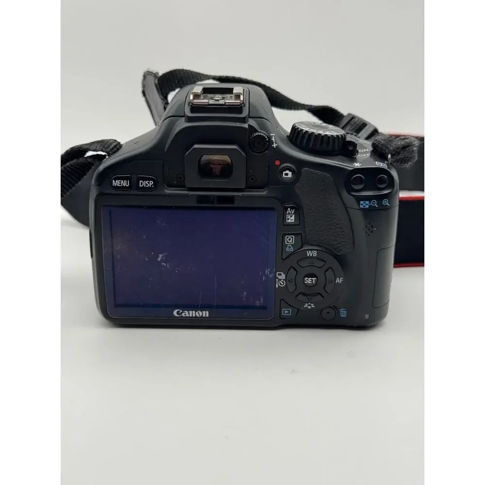Canon EOS Rebel T2i DSLR Camera Body Strap Charger New Battery Turns On Black